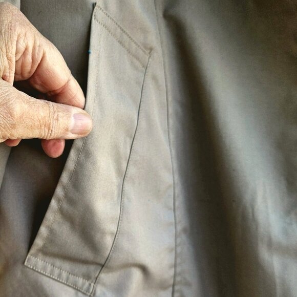 Vintage Triton Hall Hong Kong Men’s Ski Jacket Faux Fur Lined Beige Hood - Picture 9 of 16